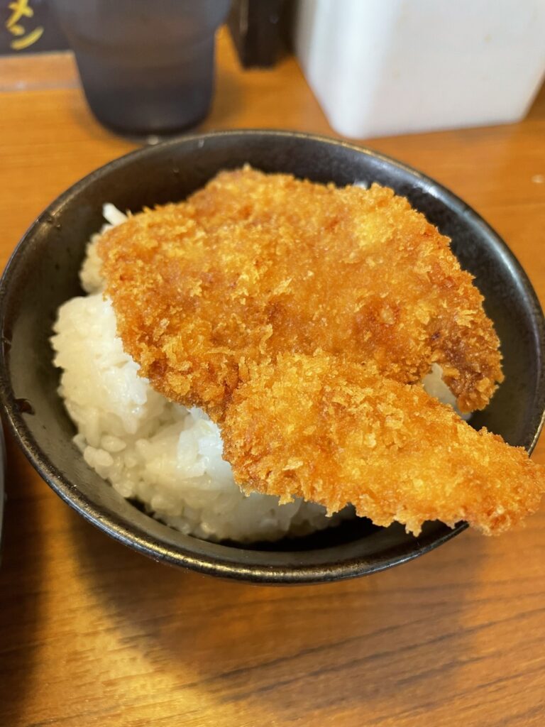 渋谷グルメ｜長岡生姜ラーメン しょうがの湯 ミニタレカツ丼