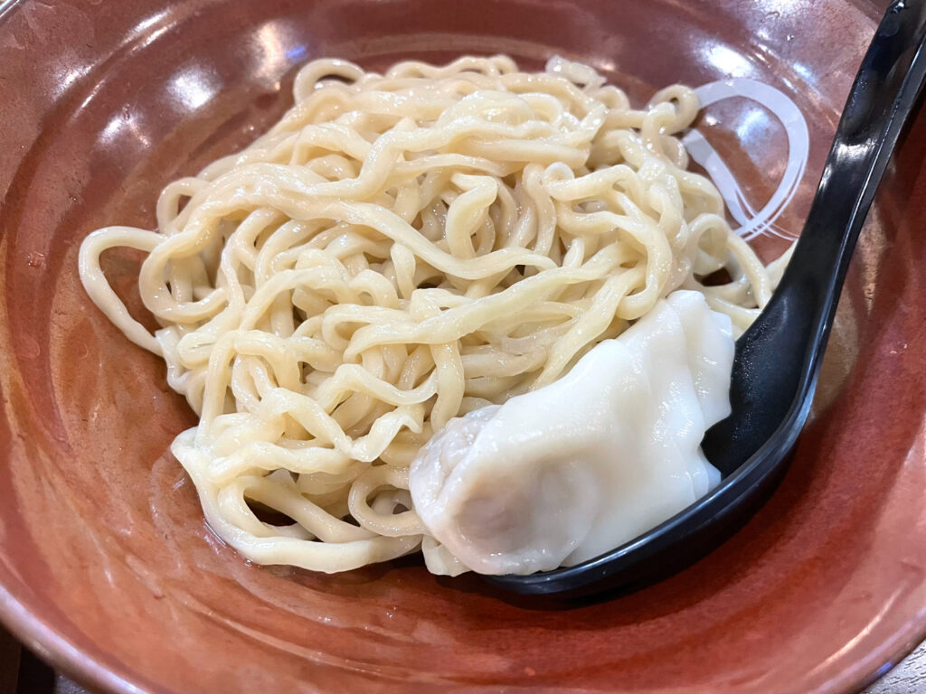 カレーつけ麺 しゅういち 恵比寿店｜特製カレーつけ麺 麺と水餃子