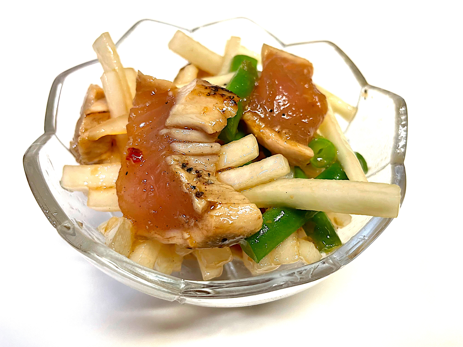 今日の献立・料理｜冷菜メニュー～鮪（まぐろ）のたたき・大根・インゲンのカルパッチョ